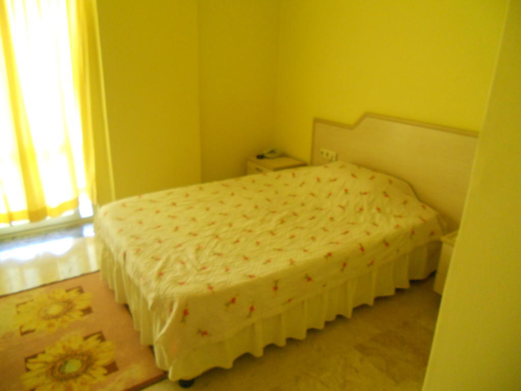 Baris Hotel Erdemli Δωμάτιο φωτογραφία
